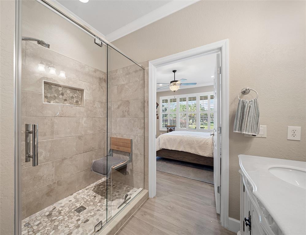 9051 Southwest 70th Loop Ocala, FL 34481 - Photo 12 of 32 Gallery Image 12