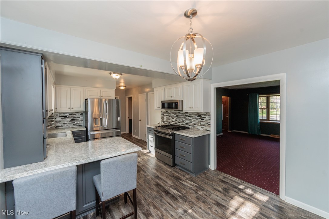 7045 Case Road North Ridgeville, OH 44039 - Photo 9 of 43