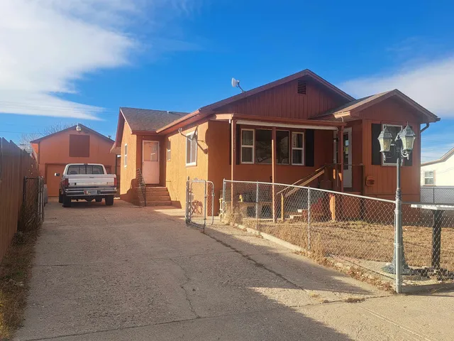 $205,000 | 1307 15th Street, Wheatland, WY 82201
