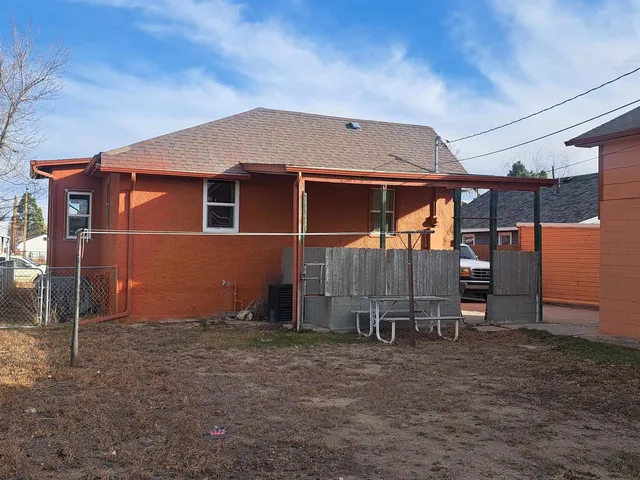 $205,000 | 1307 15th Street, Wheatland, WY 82201
