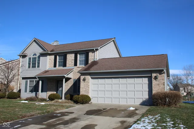 $284,900 | 5369 Deer Creek Drive, Indianapolis, IN 46254