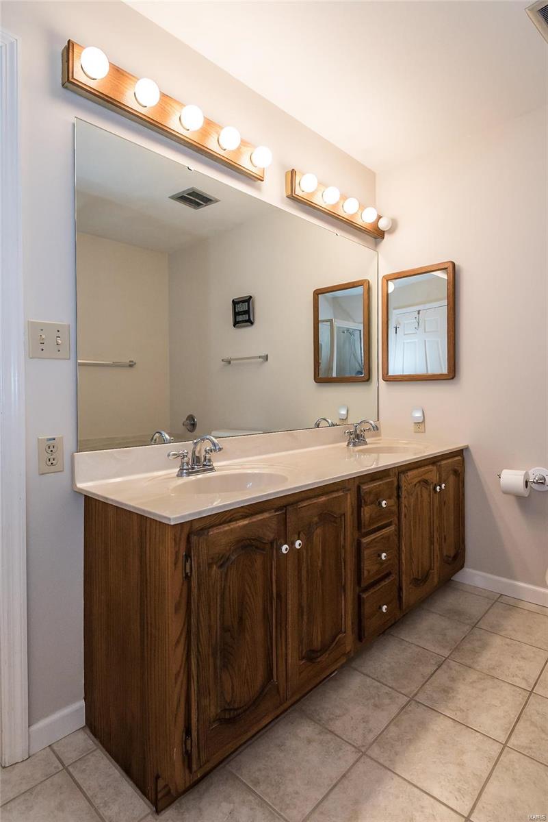 13125 Dougherty Ridge Court Des Peres, MO 63131 - Photo 20 of 34 Gallery Image 20