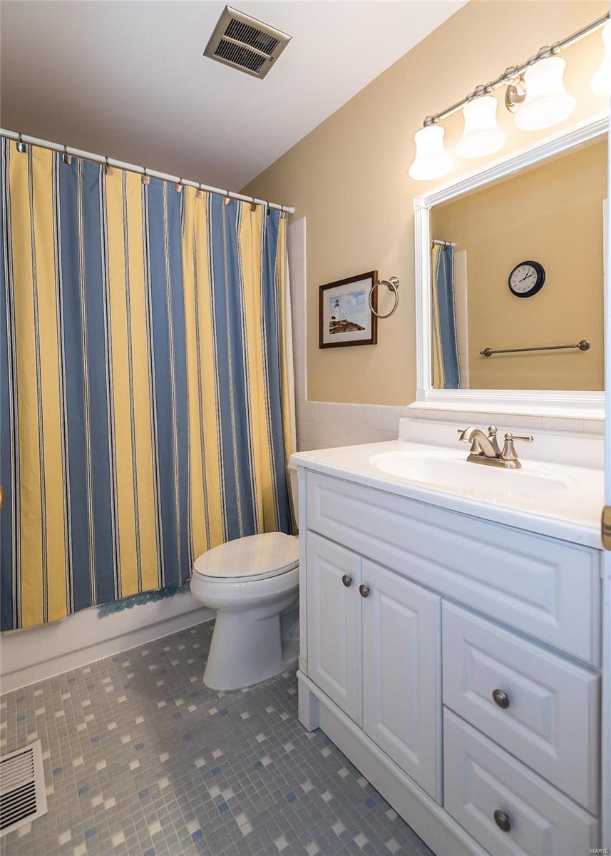 13125 Dougherty Ridge Court Des Peres, MO 63131 - Photo 24 of 34 Gallery Image 24