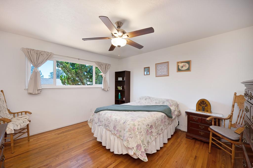 1333 Wesley Lane Auburn, CA 95603 - Photo 19 of 35 a bedroom with a bed and a window