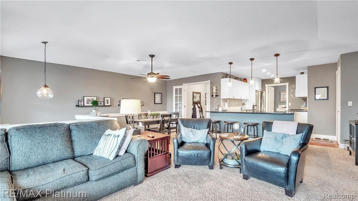 4097 Hampton Ridge Boulevard Howell, MI 48843 - Photo 9 of 30 4097-HAMPTON-RIDGE-HOWELL-Mi-windowstill-10.jpg