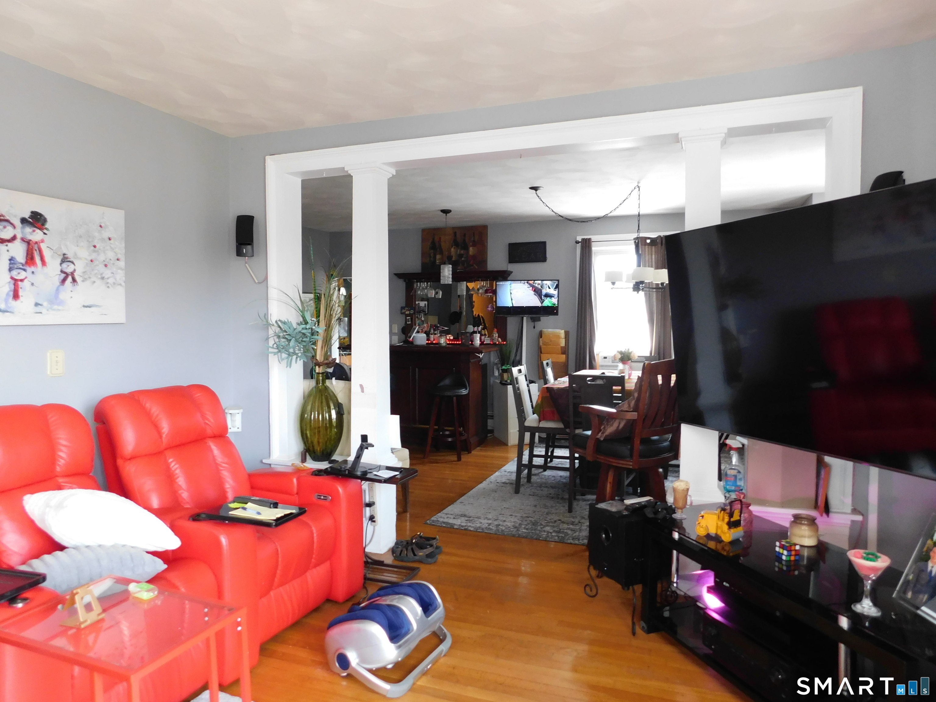 451 Circular Avenue, Unit 2 Hamden, CT 06514 - Photo 3 of 16 Gallery Image 3