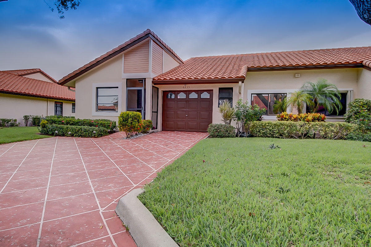 6235 Kings Gate Circle Delray Beach, FL 33484 - Photo 2 of 47 Huntington-2