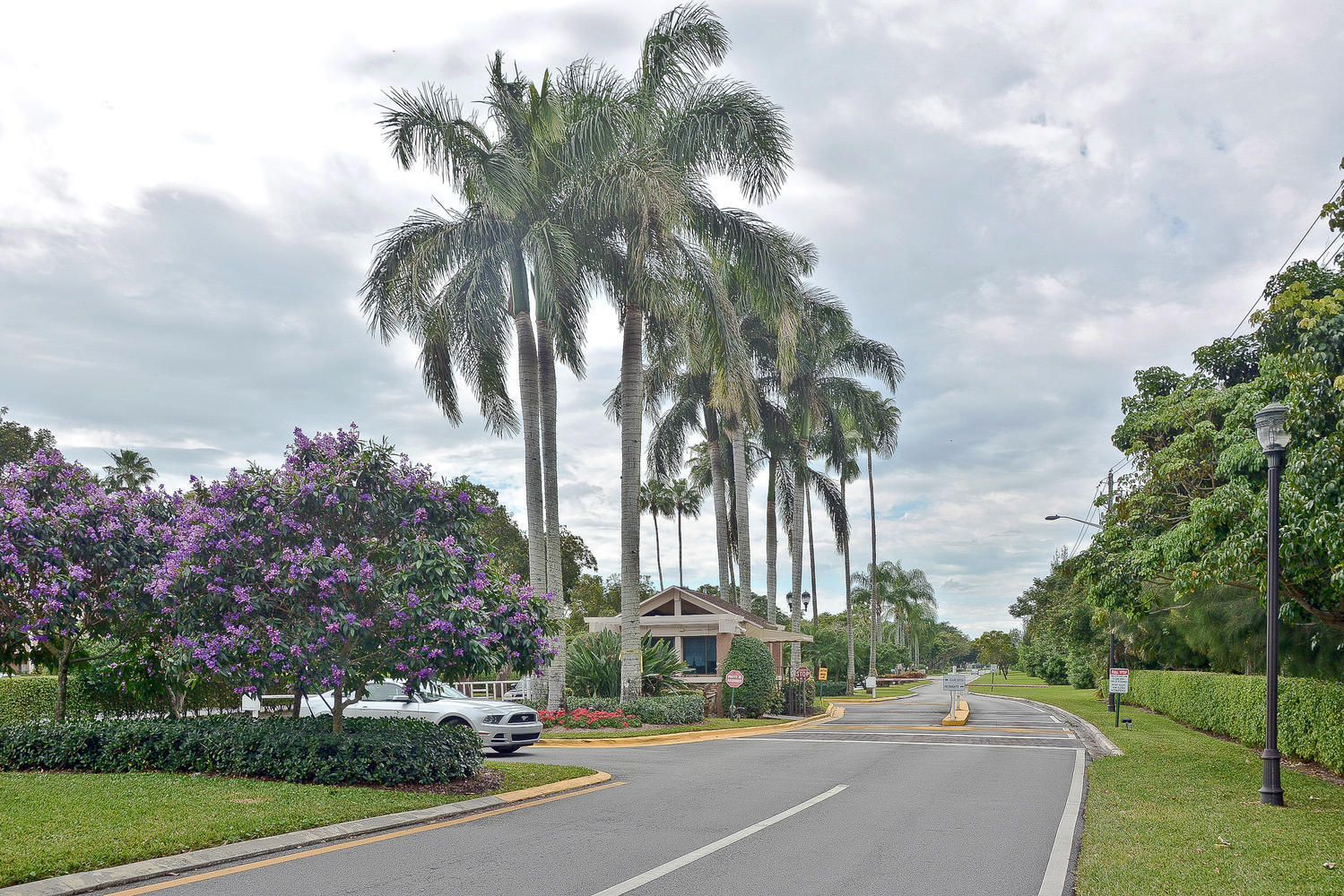 6235 Kings Gate Circle Delray Beach, FL 33484 - Photo 36 of 47 6112 Huntwick Terrace unit 206-large-027