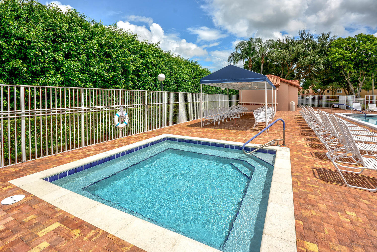 6235 Kings Gate Circle Delray Beach, FL 33484 - Photo 44 of 47 14111 Royal Vista Dr unit 202-large-030-