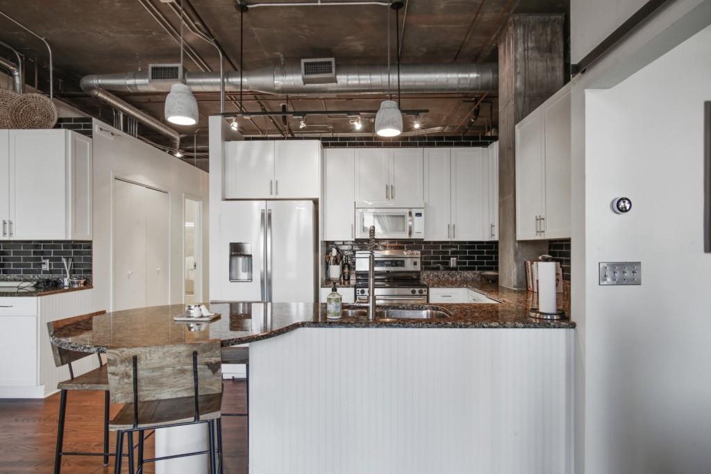 3235 Roswell Road Northeast, Unit 520 Atlanta, GA 30305 - Photo 8 of 29