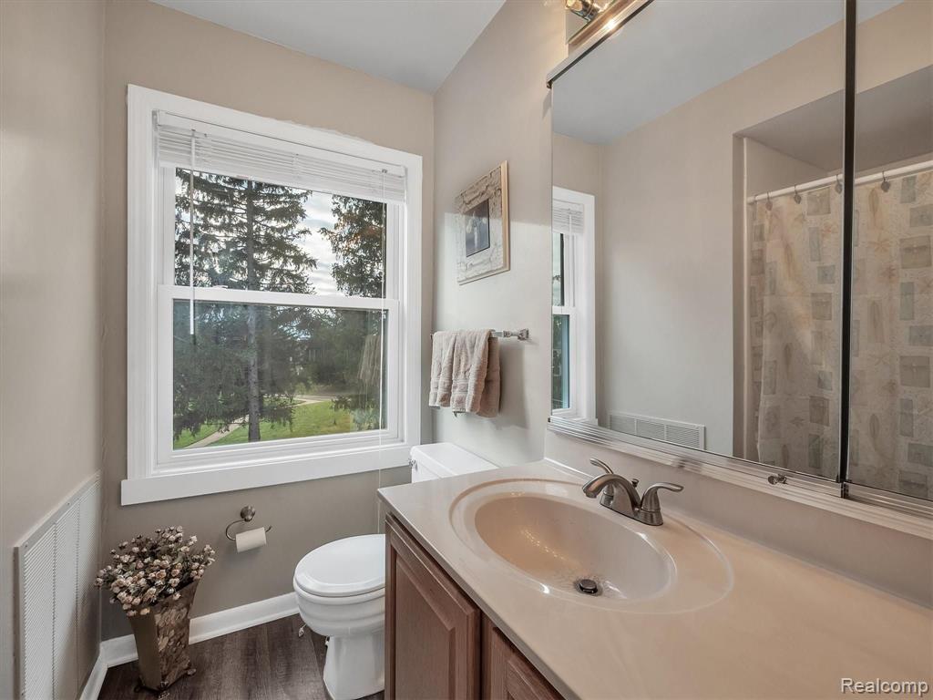 941 Medford Court Rochester Hills, MI 48307 - Photo 18 of 32