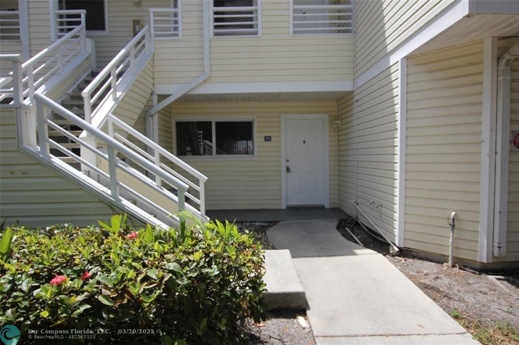 3457 Northwest 44th St Unit 102