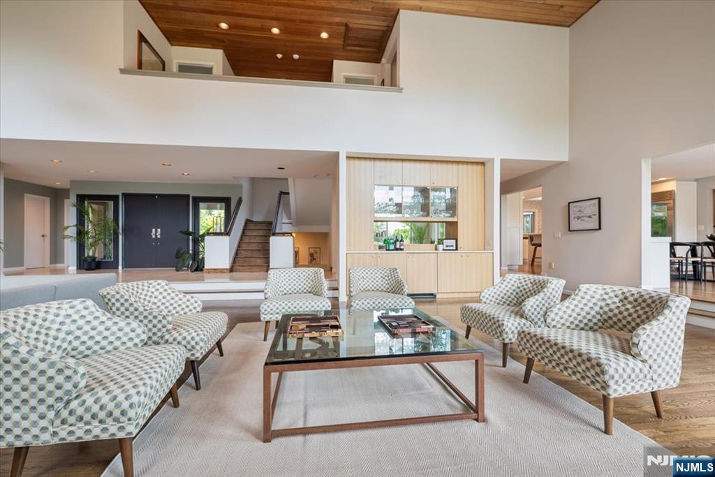 39 Eagle Nest Road Morris Township, NJ 07960 - Photo 12 of 43