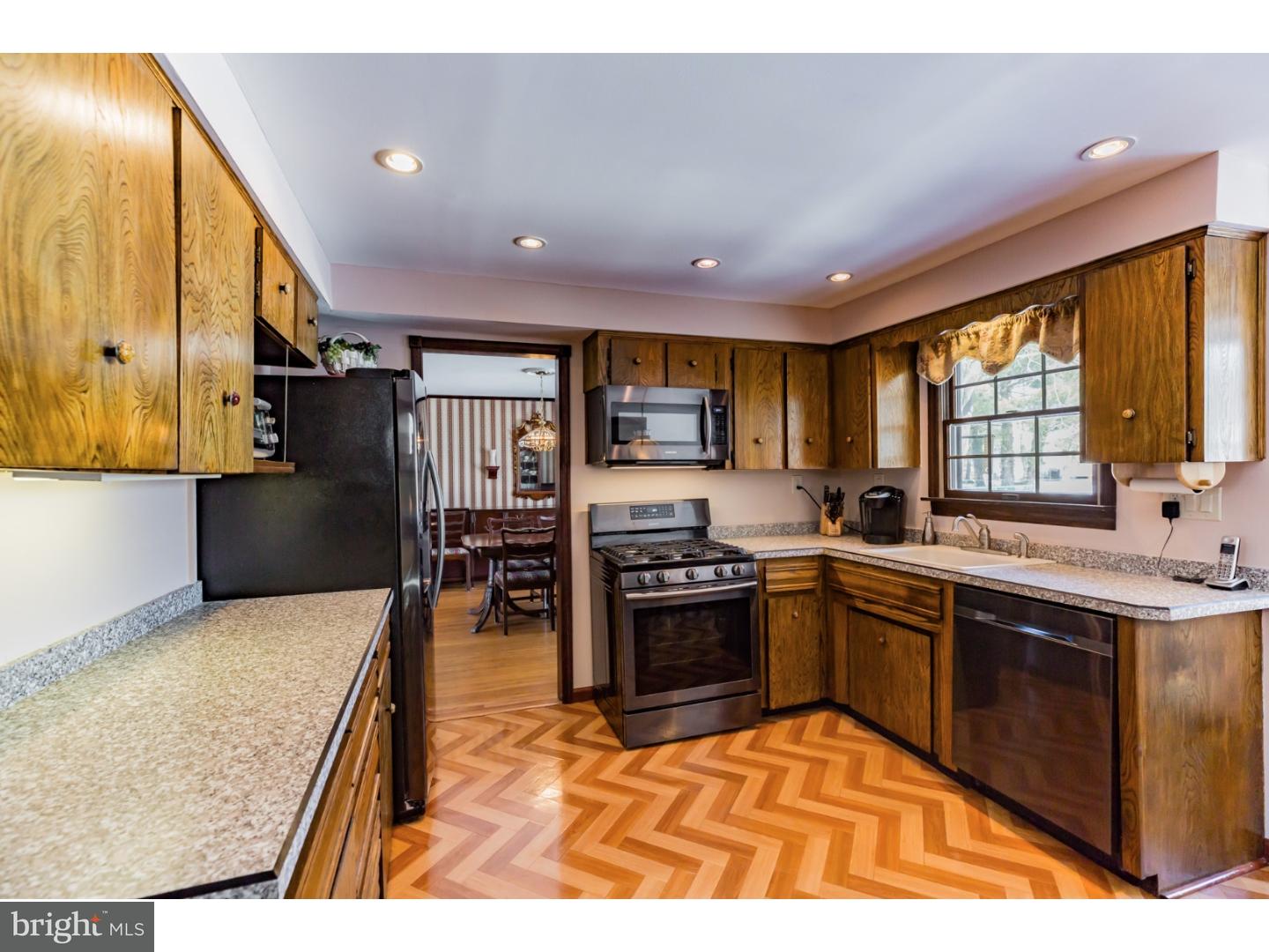8 Conestoga Road Clementon, NJ 08021 - Photo 14 of 25