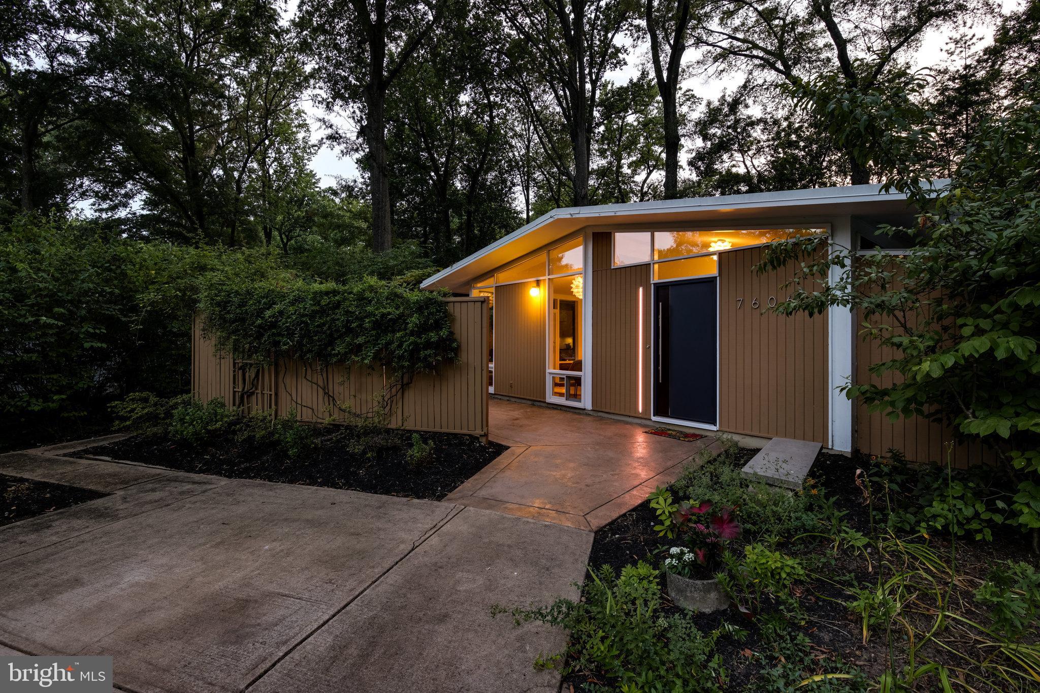 7606 Elba Road Alexandria, VA 22306 - Photo 2 of 40 Gallery Image 2