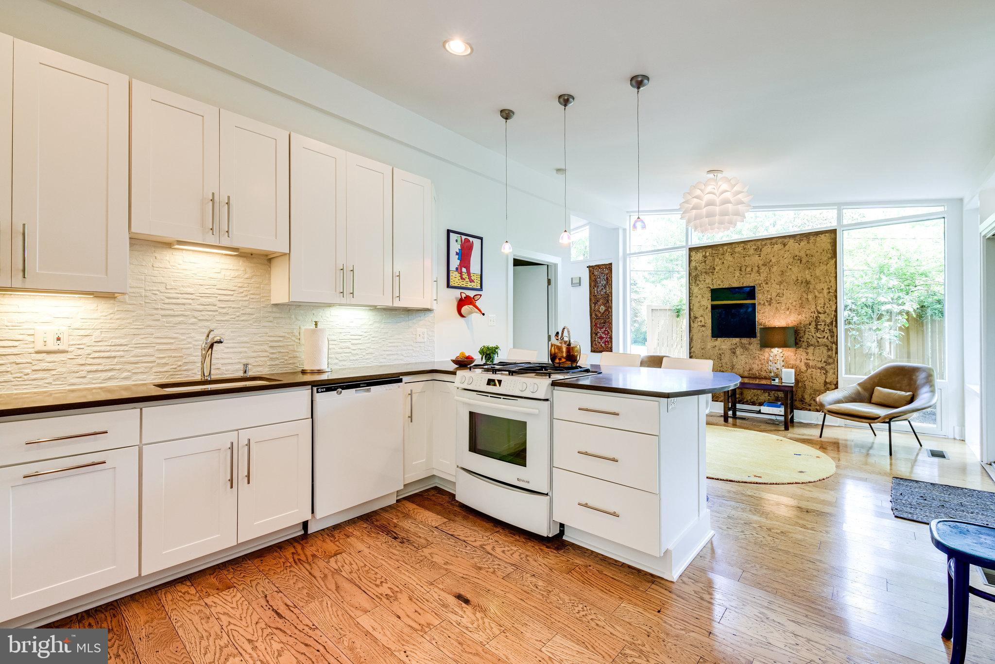 7606 Elba Road Alexandria, VA 22306 - Photo 11 of 40 Gallery Image 11