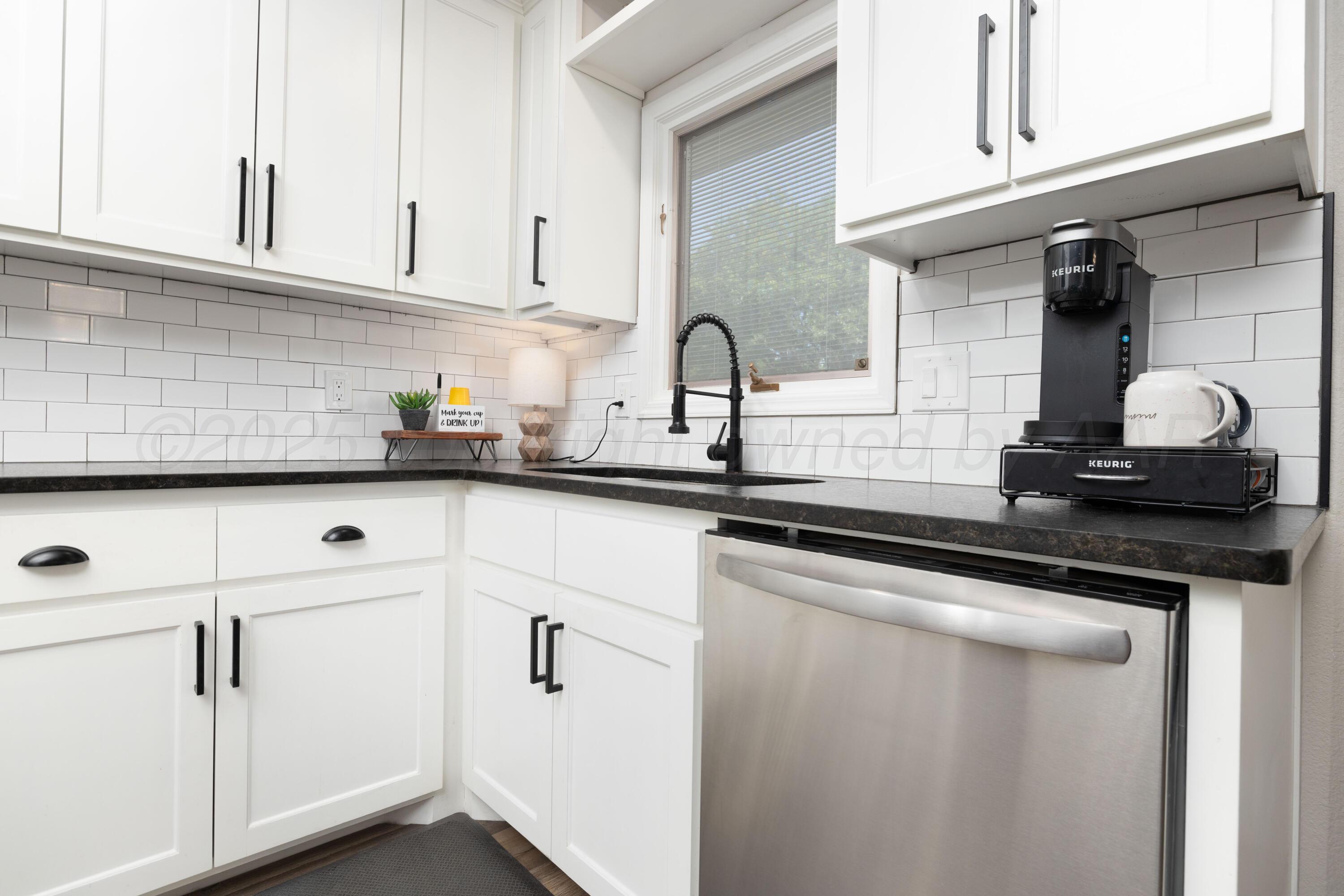 7501 Baughman Drive Amarillo, TX 79121 - Photo 5 of 42 7501 Baughan Interior-37