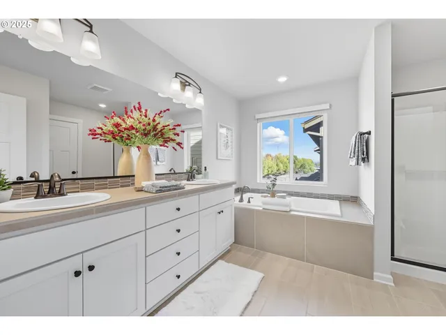 $579,900 | 2035 35th Avenue, Forest Grove, OR 97116