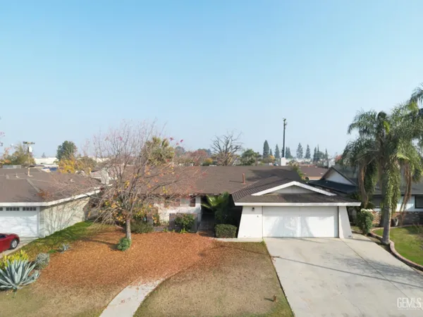 $305,000 | Undisclosed Address, Bakersfield, CA 93304