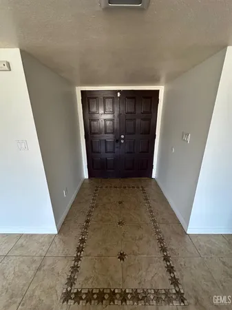 $305,000 | Undisclosed Address, Bakersfield, CA 93304