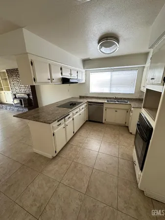 $305,000 | Undisclosed Address, Bakersfield, CA 93304