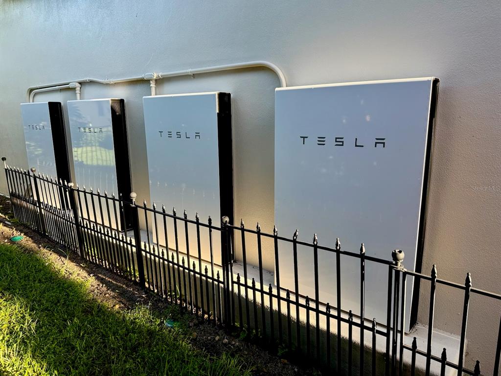 6510 Eagle Ridge Way Lakeland, FL 33813 - Photo 44 of 50 a view of a hallway with entryway