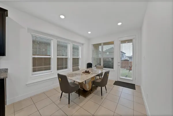 $2,000 | 7126 Helena Hill, Royse City, TX 75189