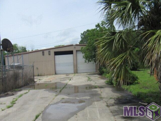 9157 Pertuis Road St. Amant, LA 70774 - Photo 4 of 13 Gallery Image 4