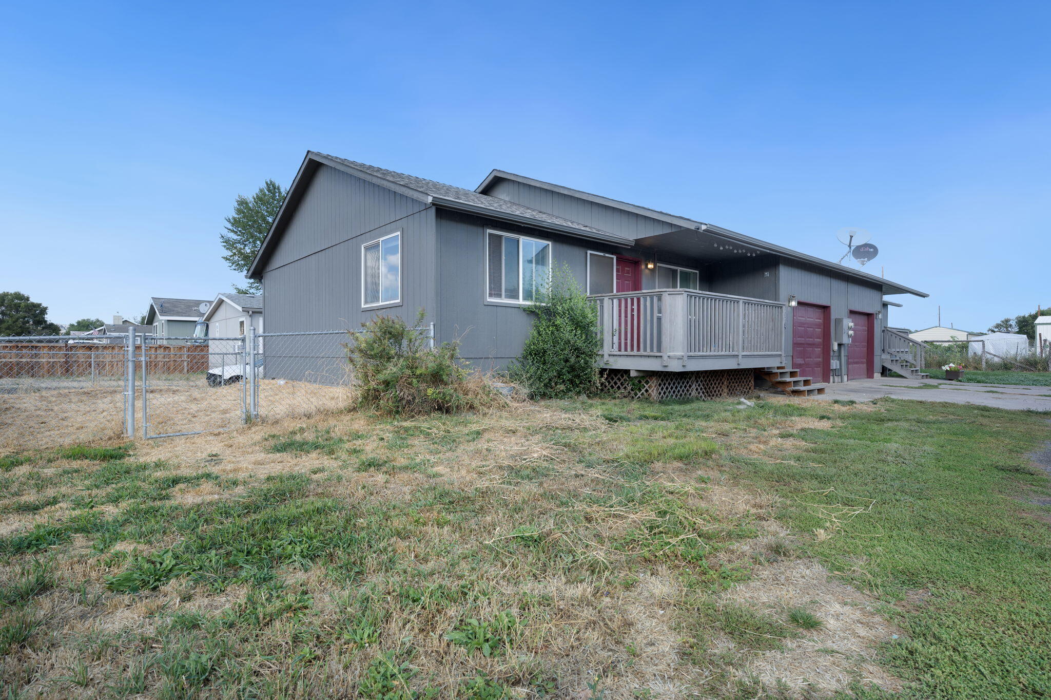 937 Northwest Cains Road, Unit A Prineville, OR 97754 - Photo 4 of 24 a house view with a garden space