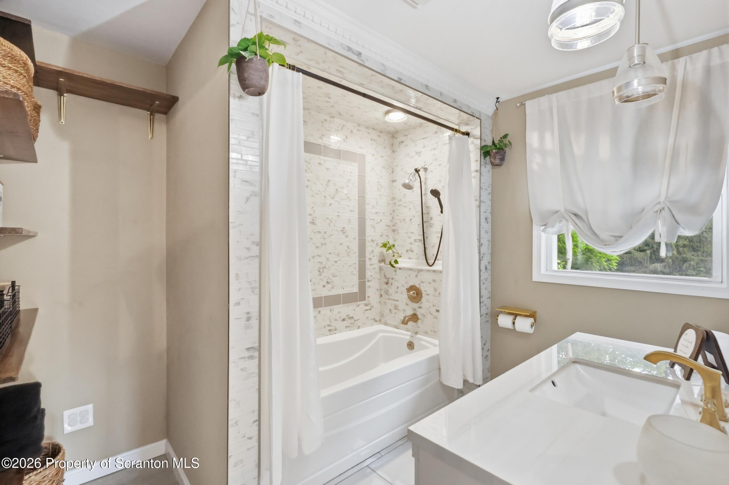 649 Gardner Road Moscow, PA 18444 - Photo 27 of 79 25_649 gardner25