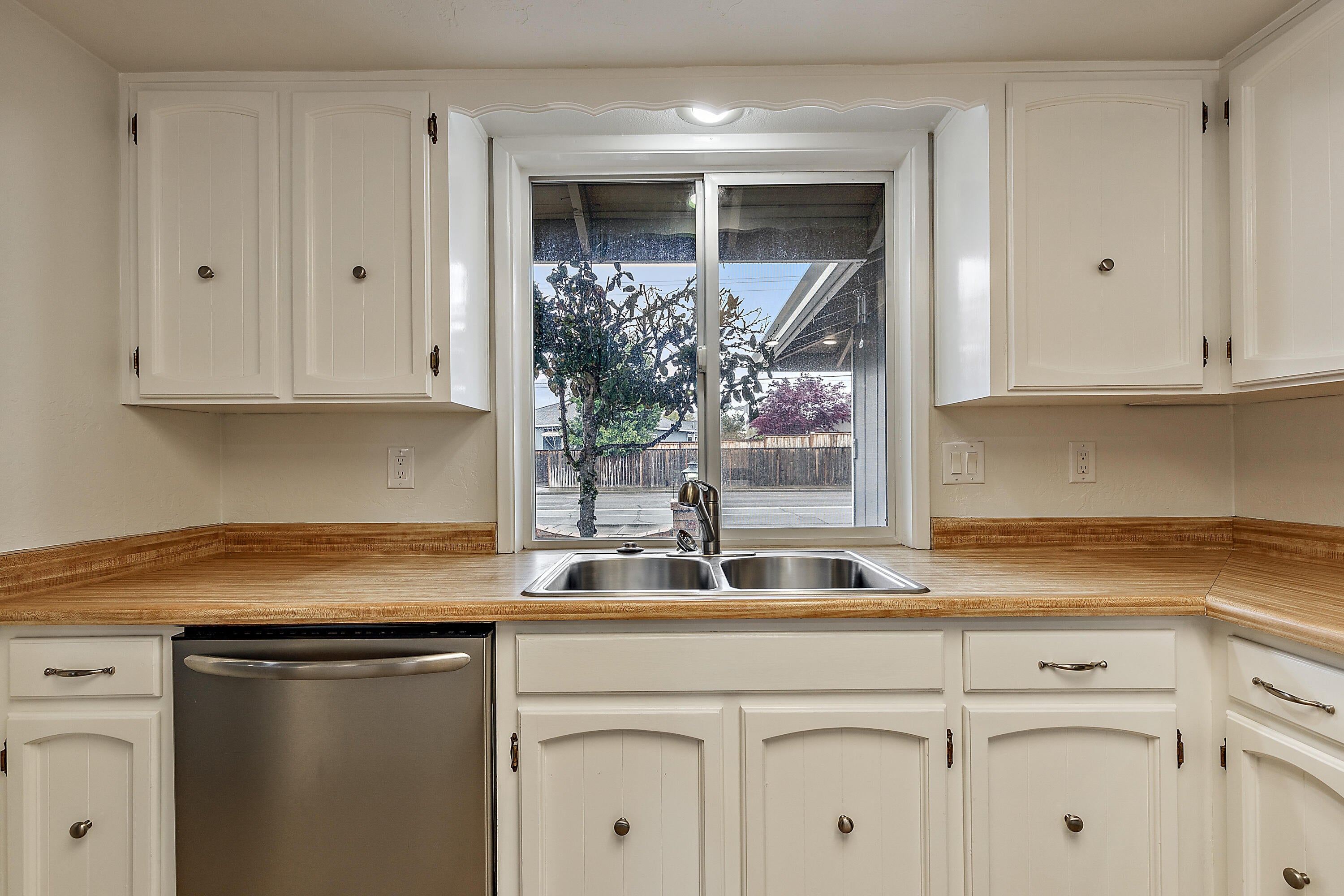 1589 Springbrook Road Medford, OR 97504 - Photo 26 of 46 SR(26)
