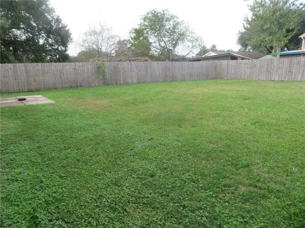 $2,100 | 841 Fairfield Avenue, Gretna, LA 70056