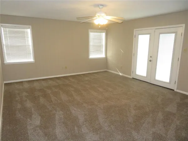 $2,100 | 841 Fairfield Avenue, Gretna, LA 70056