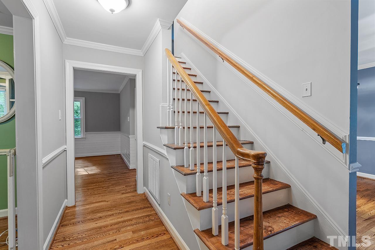 8408 Morgans Way Raleigh, NC 27613 - Photo 5 of 34 a view of entryway