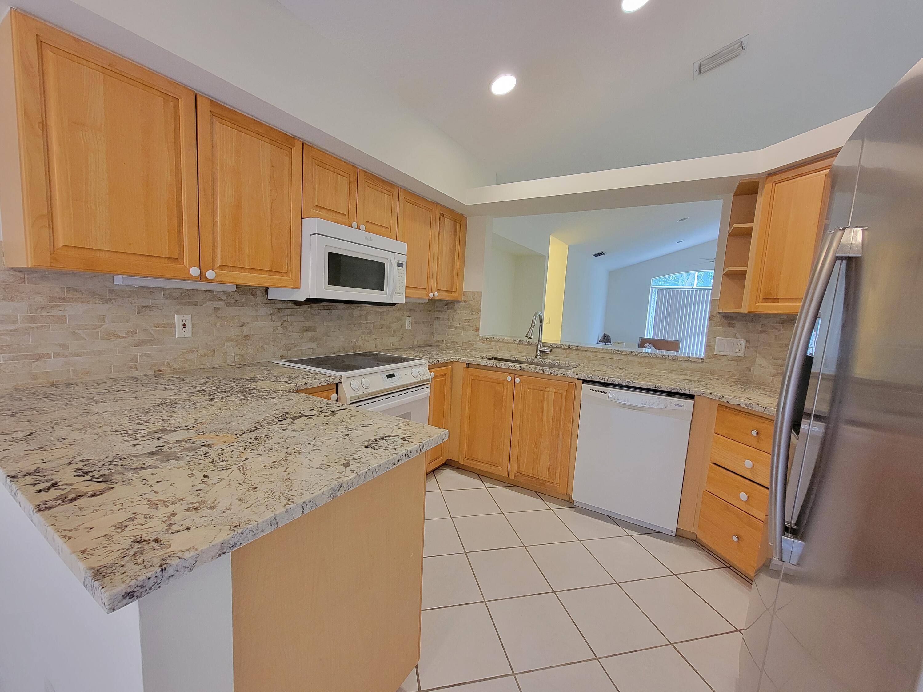 3041 Casa Rio Court Riviera Beach, FL 33418 - Photo 5 of 37 20211125_102455