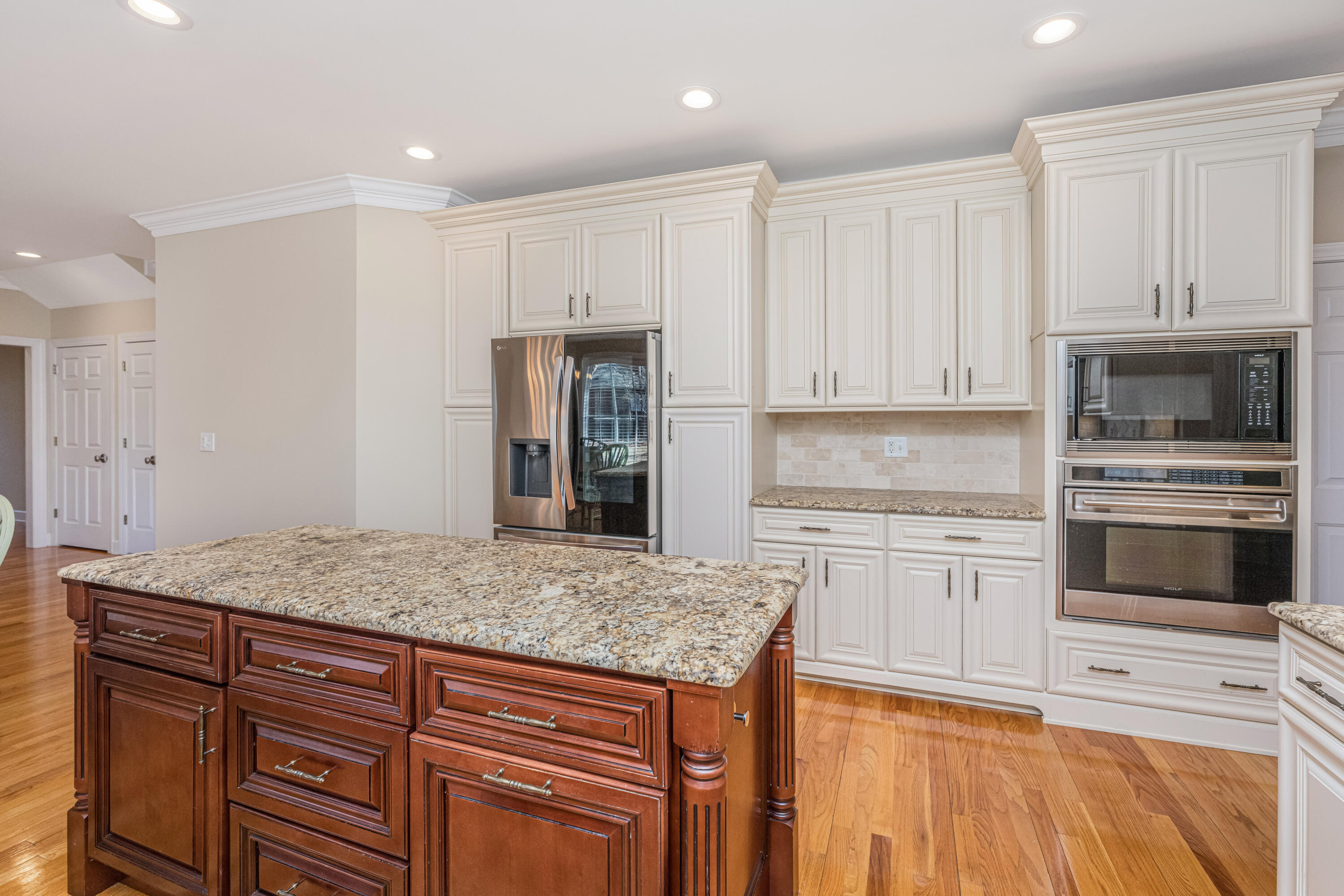 1295 Chrismill Lane Mount Pleasant, SC 29466 - Photo 14 of 72 kitchen