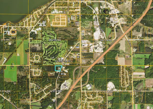 $399,000 | 8072 South Mackinaw Trail, Cadillac, MI 49601