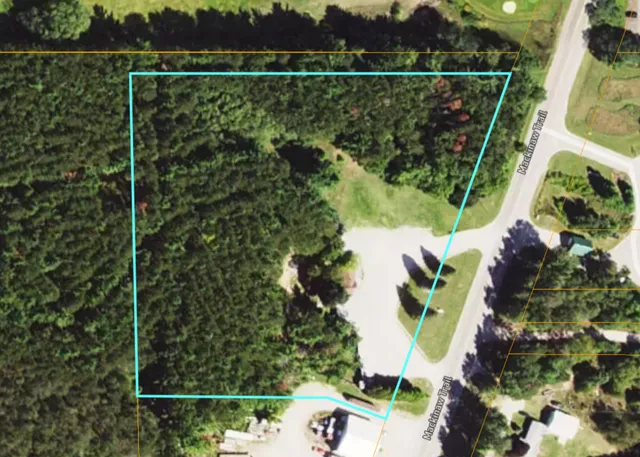 $399,000 | 8072 South Mackinaw Trail, Cadillac, MI 49601