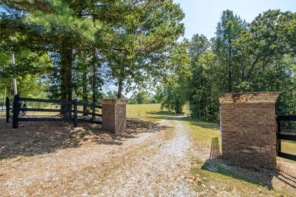 $849,000 | 2395 Pocahontas Road, Pocahontas, TN 38061