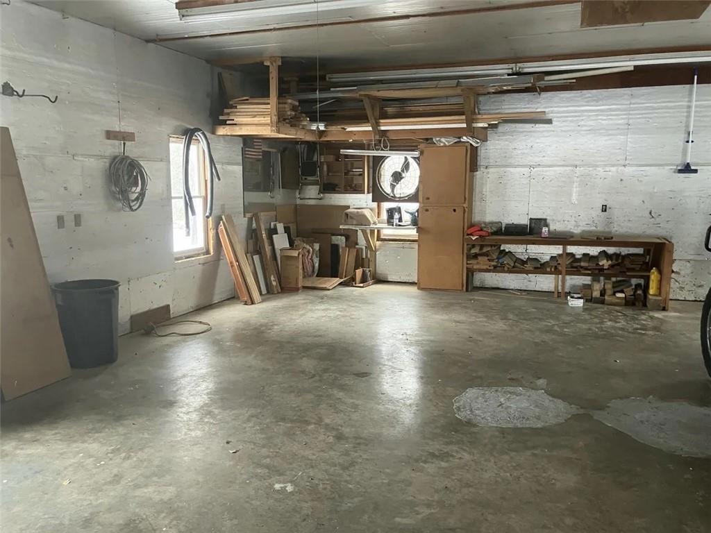 216 Bryson Mill Road New Castle, PA 16102 - Photo 32 of 39