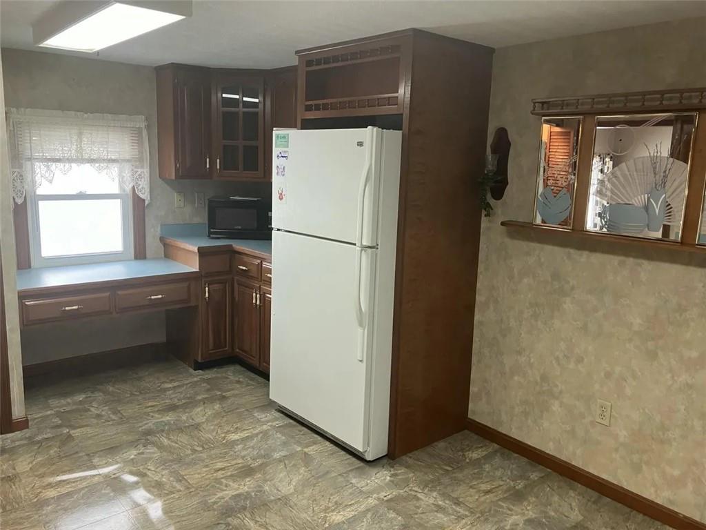 216 Bryson Mill Road New Castle, PA 16102 - Photo 7 of 39