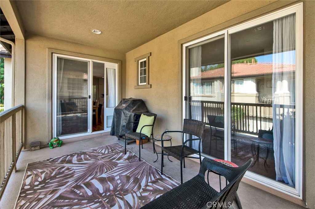 9 Darlington Irvine, CA 92620 - Photo 14 of 21 a bedroom with a bed and a window