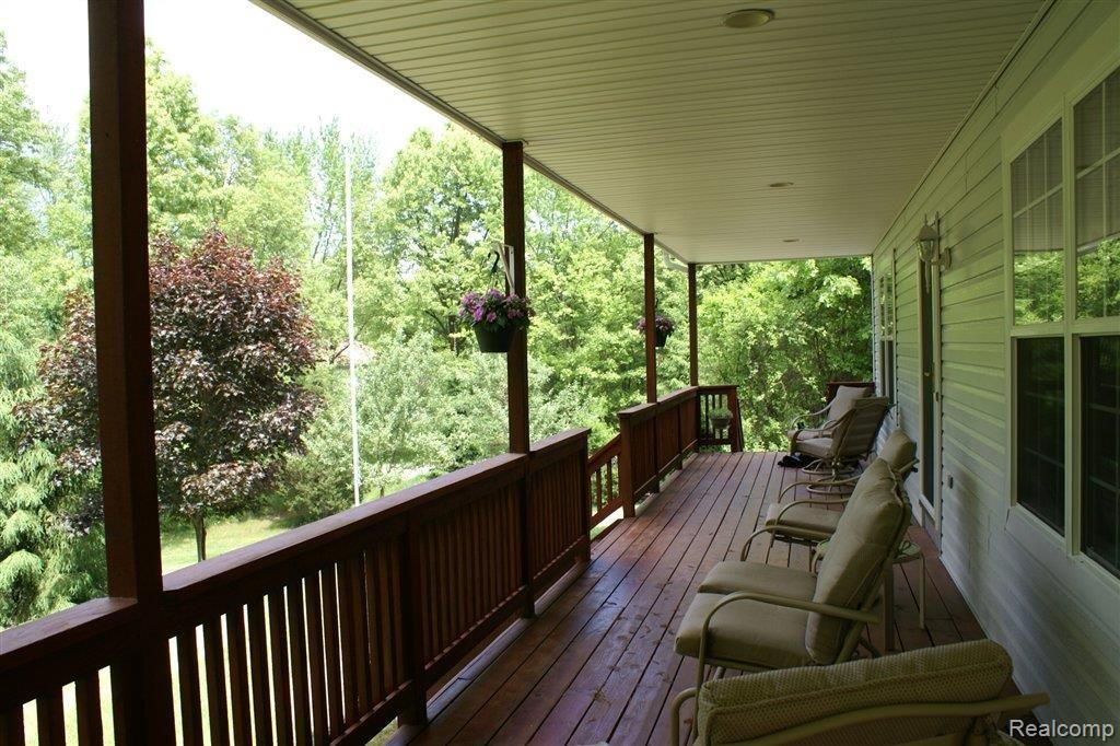 5169 Whipple Lake Road Clarkston, MI 48348 - Photo 10 of 25 DSC00436.JPG