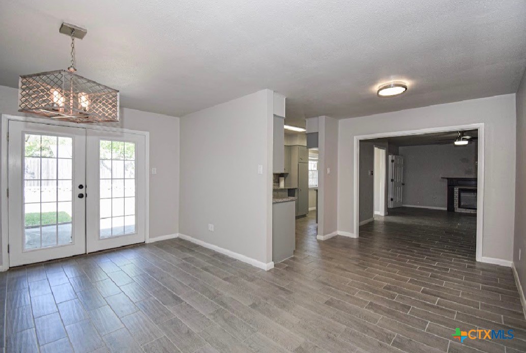 205 Tanglewood Road Temple, TX 76502 - Photo 8 of 26 Dining room open to living room