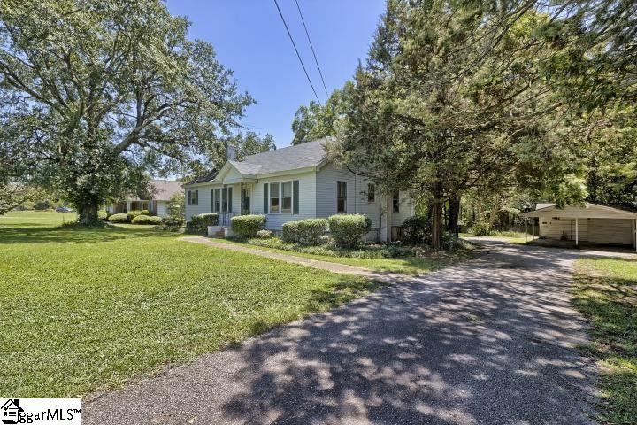 1117 Locust Hill Road Greer, SC 29651 - Photo 2 of 16