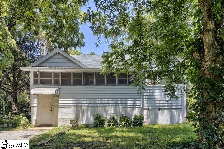 1117 Locust Hill Road Greer, SC 29651 - Photo 4 of 16