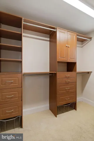 a view of walk in closet