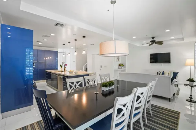 $1,880,000 | 347 Oak Street, Unit B1, Hollywood, FL 33019