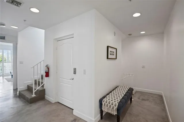 $1,880,000 | 347 Oak Street, Unit B1, Hollywood, FL 33019