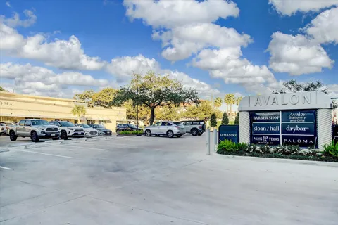 $810,000 | 2630 Persa Street, Houston, TX 77098